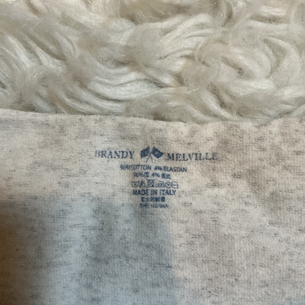 Brandy Melville Off The Shoulder Short Sleeve Heather Gray Crop Top One Size - Picture 2 of 5